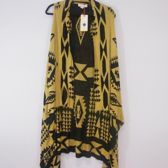 Knitted Long Vest - Picture 1 of 2